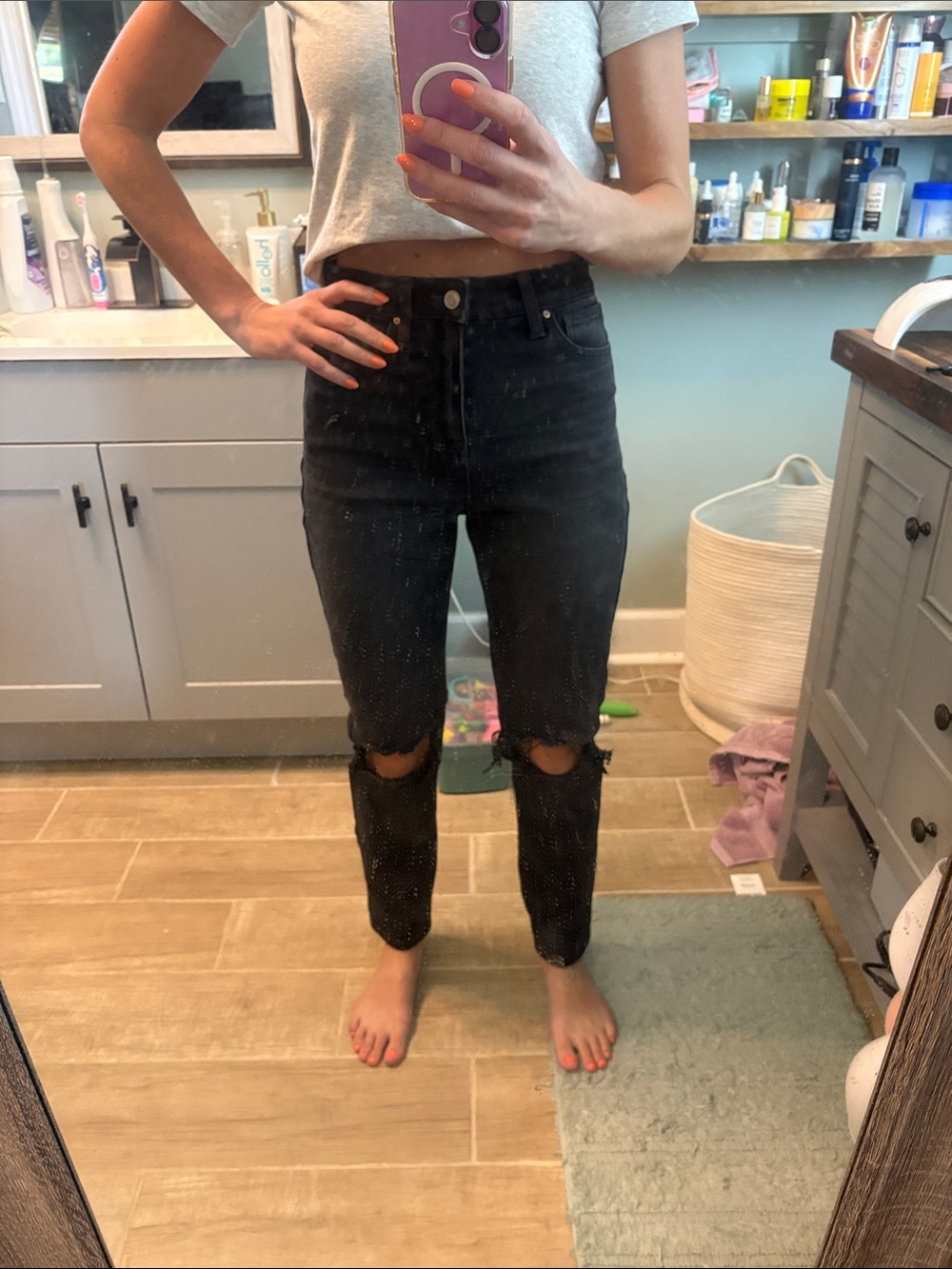 No Boundaries Black High-Rise Distressed Knee Jeans
